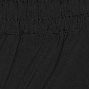 black lululemon hotty hot shorts